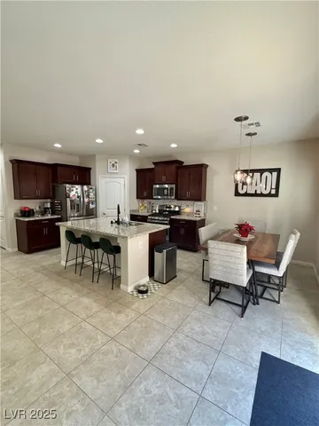 $2,400 | 3731 Gilmore Creek Street, Las Vegas, NV 89129