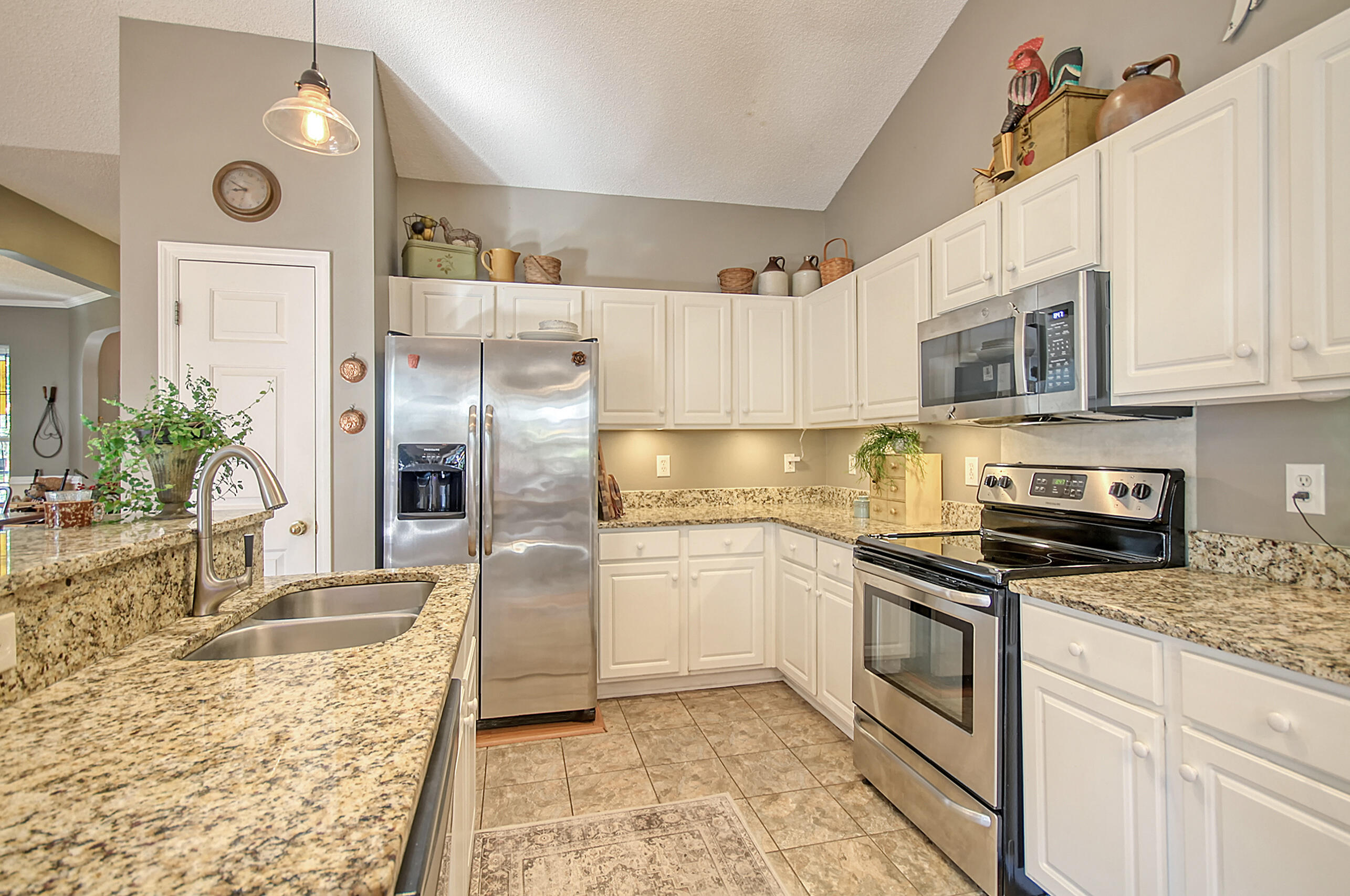 128 High Bridge Road Summerville, SC 29485 - Photo 13 of 48 CREM_128 High Bridge_020