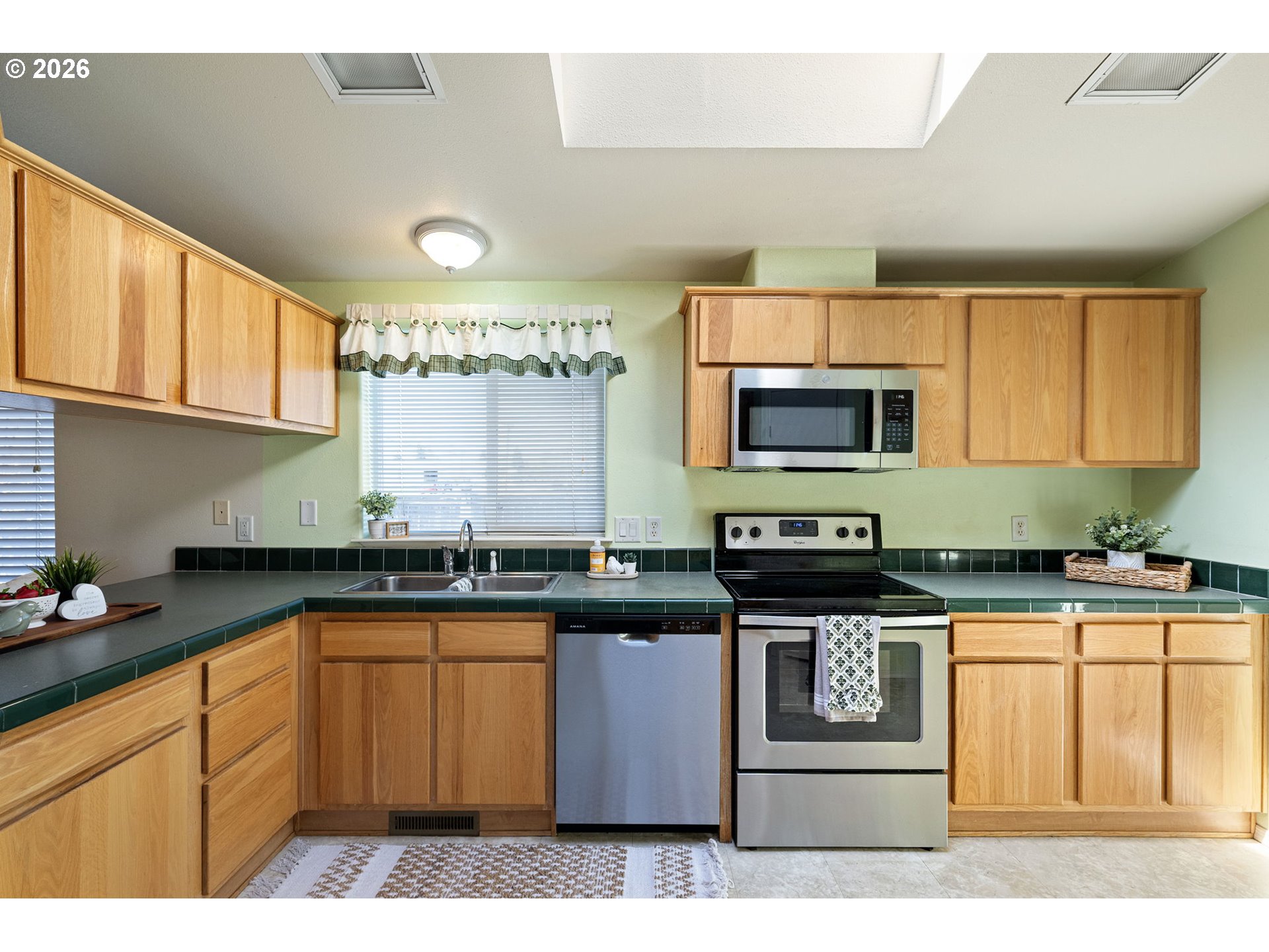 145 River Road, Unit 13 Junction City, OR 97448 - Photo 11 of 42