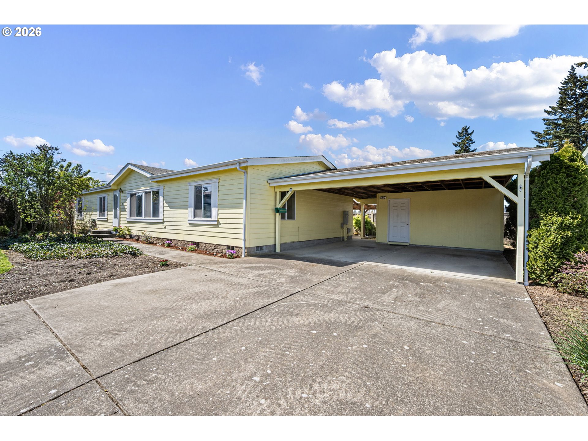 145 River Road, Unit 13 Junction City, OR 97448 - Photo 2 of 42