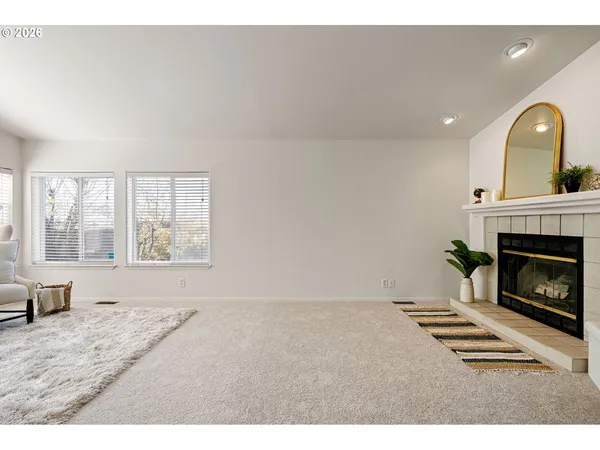 $229,000 | 145 River Road, Unit 13, Junction City, OR 97448