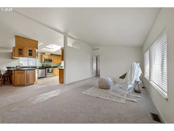 $229,000 | 145 River Road, Unit 13, Junction City, OR 97448