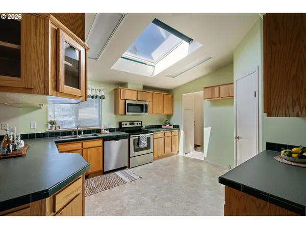 $229,000 | 145 River Road, Unit 13, Junction City, OR 97448