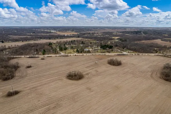 $2,400,000 | 4465 Halsted Road, Rockford, IL 61101