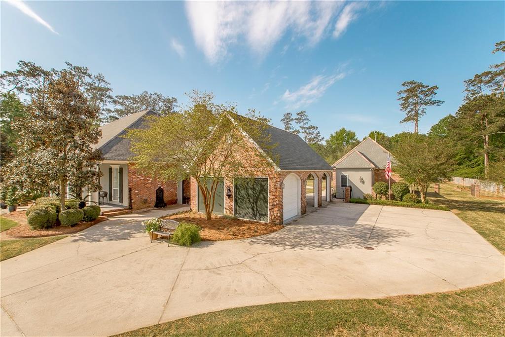 405 Dummyline Road Madisonville, LA 70447 - Photo 3 of 40 Gallery Image 3