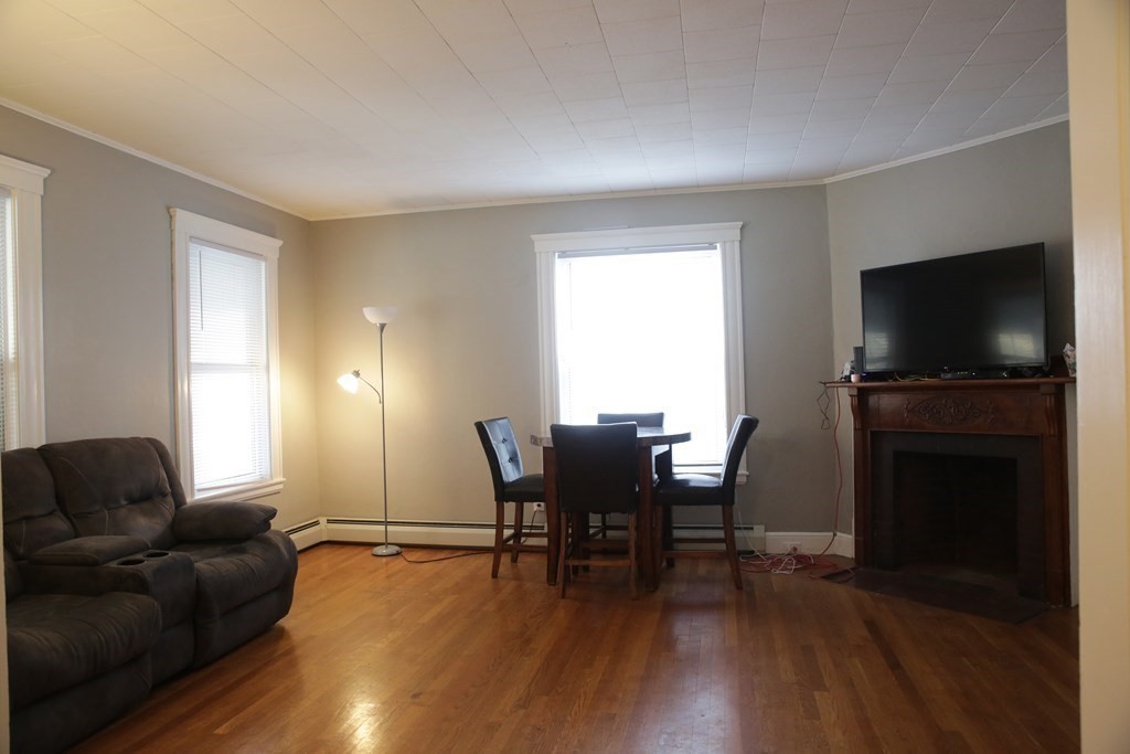 117 Merrifield Street Worcester, MA 01605 - Photo 3 of 29 Gallery Image 3