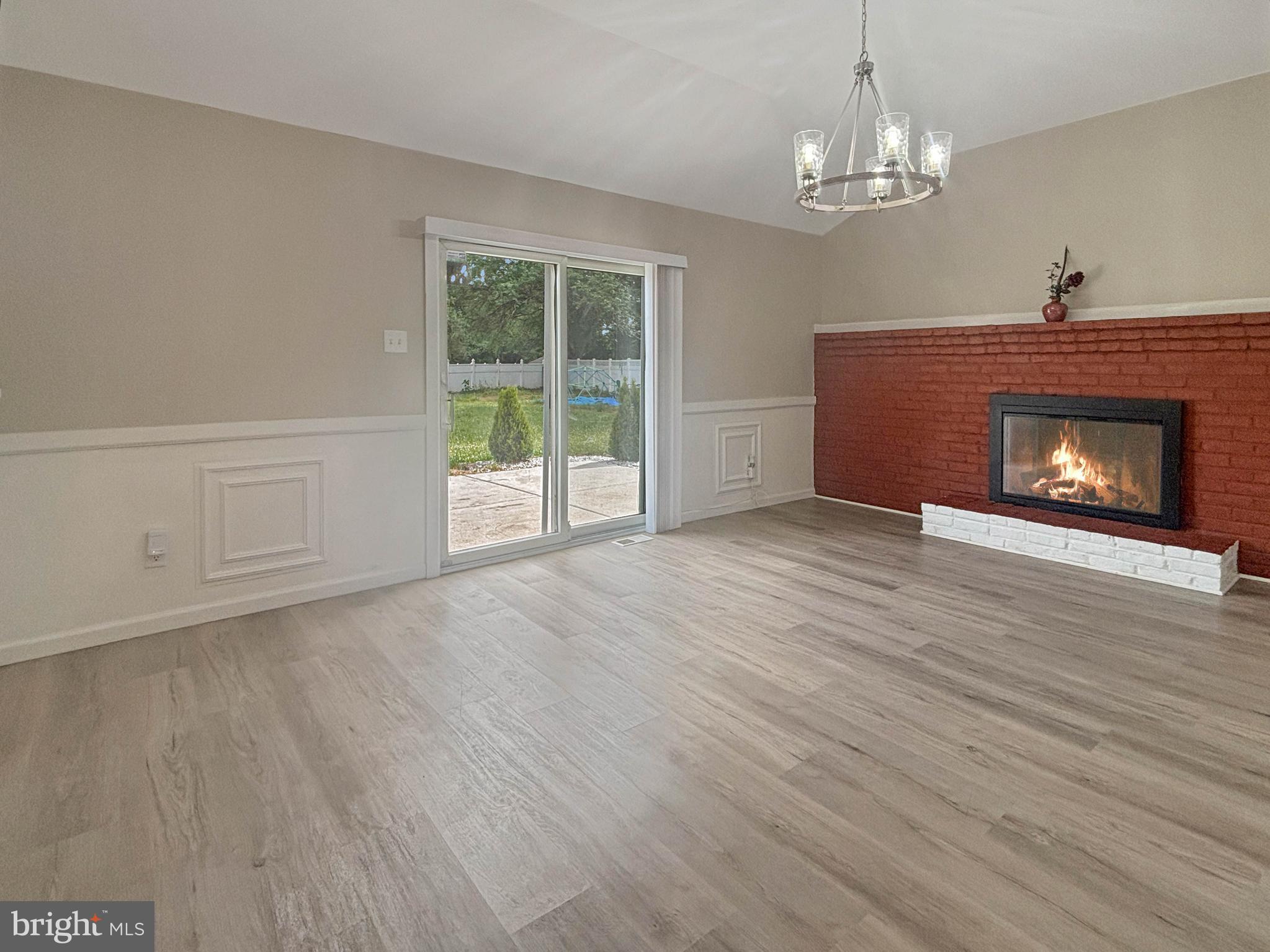 119 Colonial Road Beverly, NJ 08010 - Photo 13 of 29
