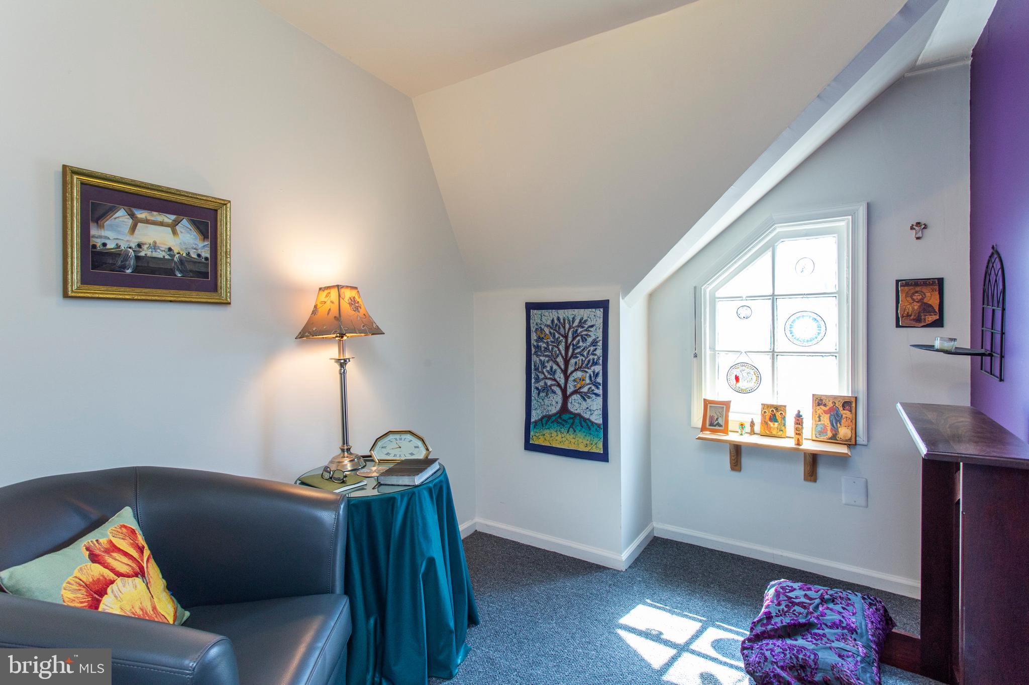 4635 Spruce Street Philadelphia, PA 19139 - Photo 42 of 53 4th floor meditation room