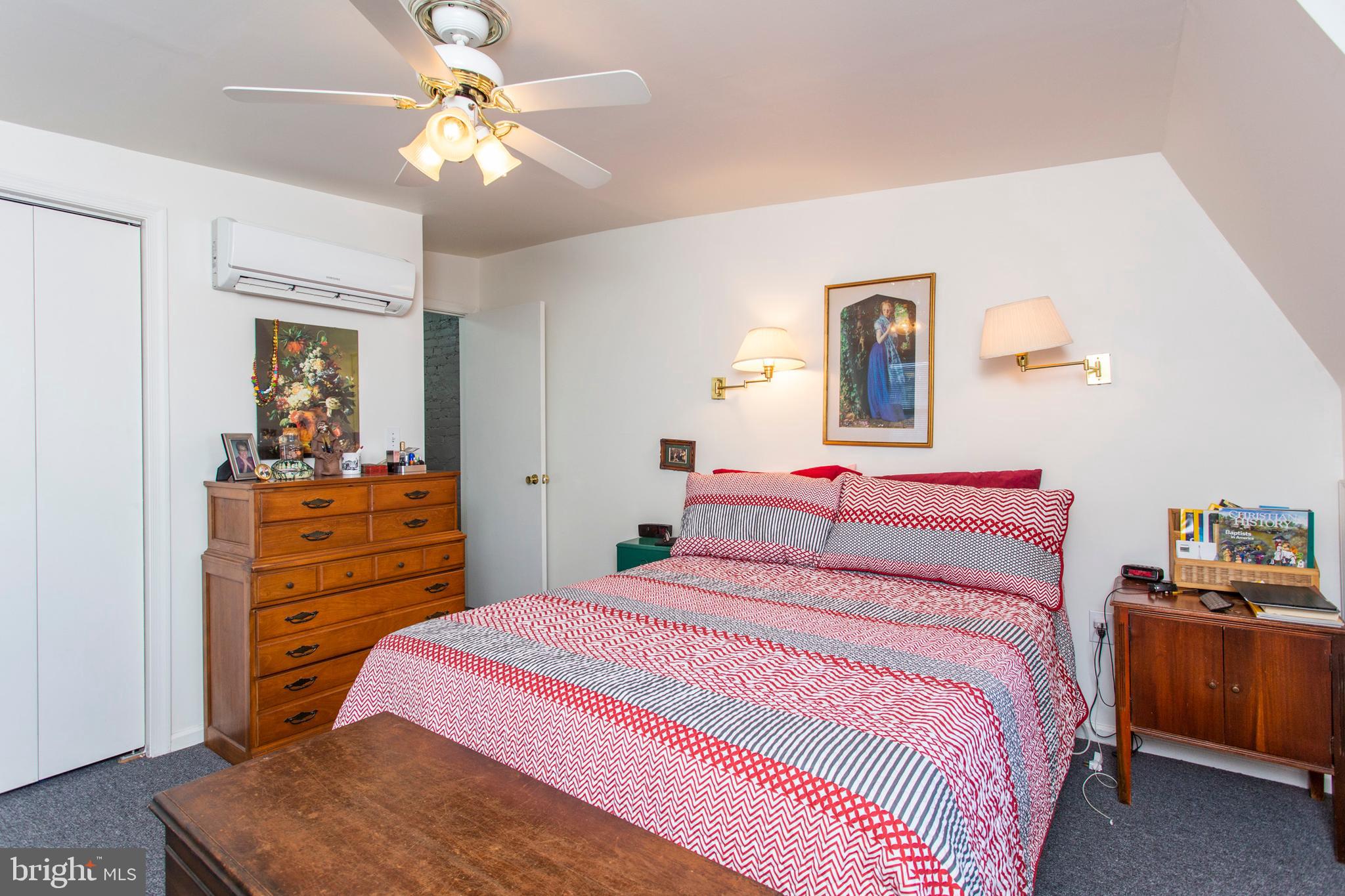 4635 Spruce Street Philadelphia, PA 19139 - Photo 45 of 53 4th floor bedroom