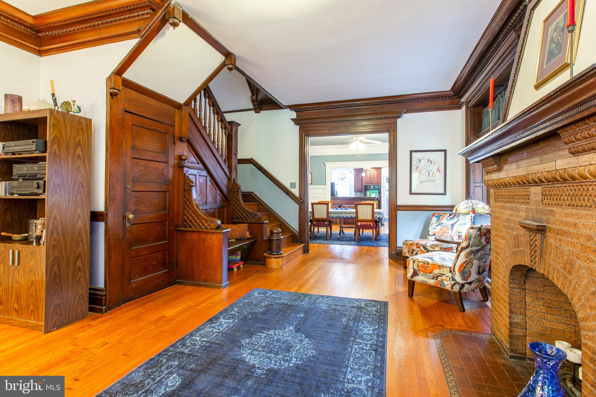 4635 Spruce Street Philadelphia, PA 19139 - Photo 6 of 53 Living room