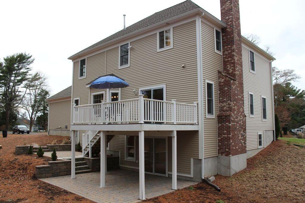 82 Lewis Point Road Bourne, MA 02532 - Photo 3 of 34