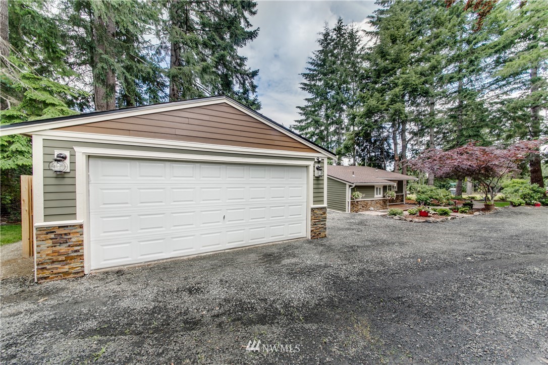 340 East Canyon View Road Belfair, WA 98528 - Photo 3 of 24