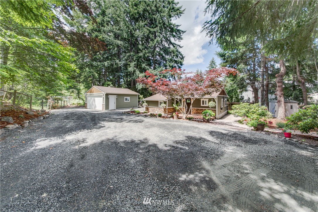 340 East Canyon View Road Belfair, WA 98528 - Photo 4 of 24