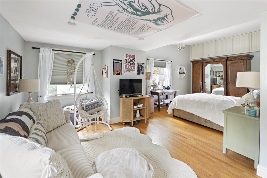 50 Byron Road Weston, MA 02493 - Photo 36 of 42