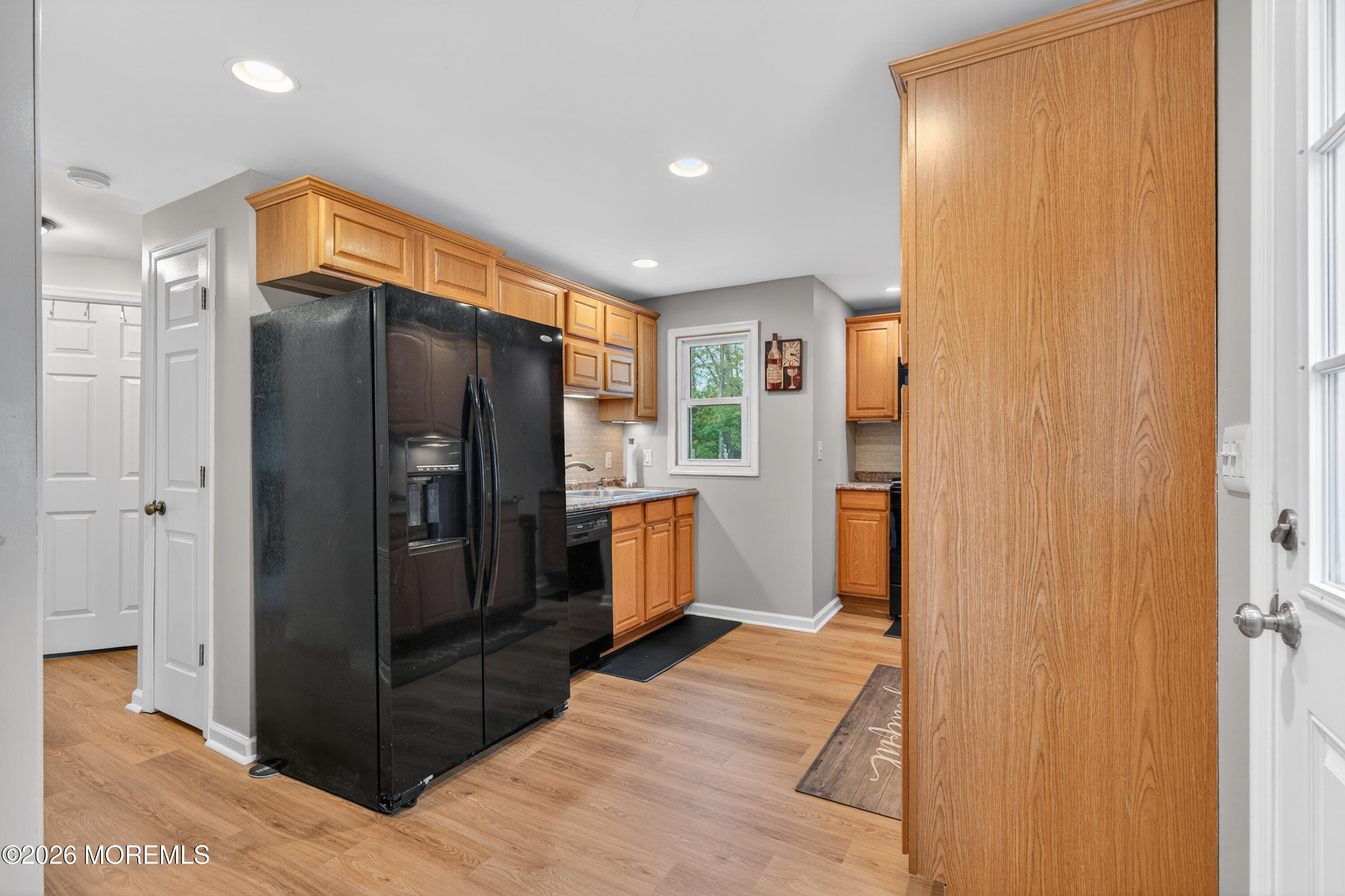 226 Sunset Lane Howell, NJ 07731 - Photo 13 of 33 013