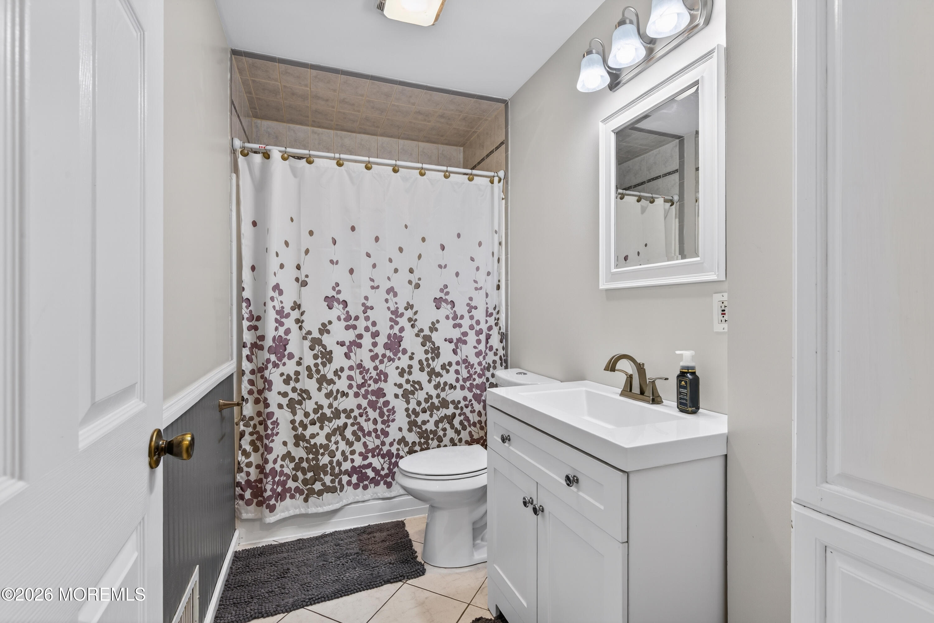 226 Sunset Lane Howell, NJ 07731 - Photo 24 of 33 024