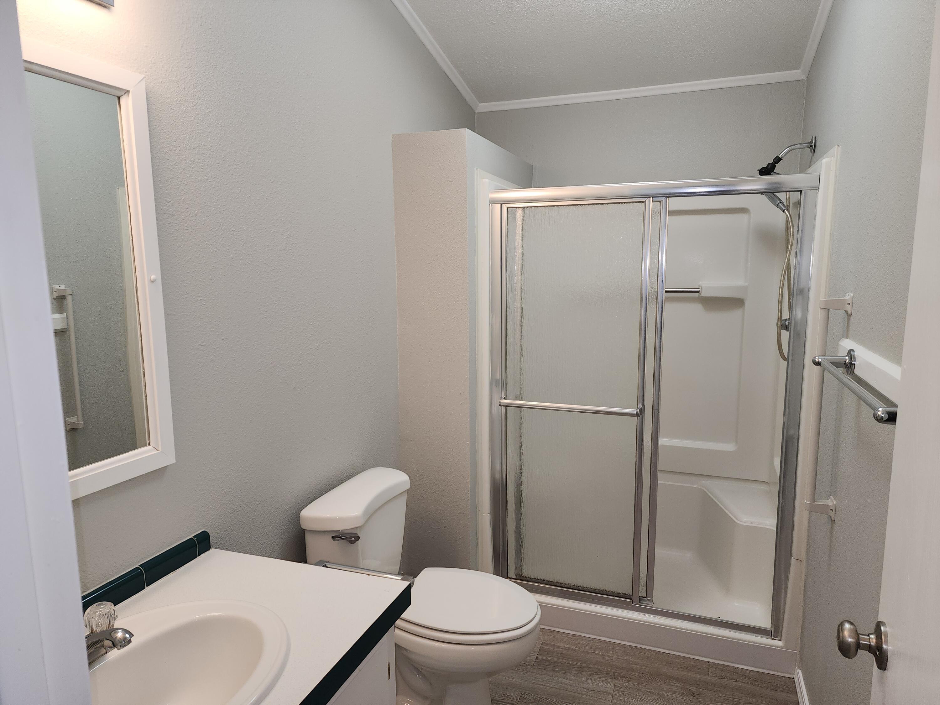 833 Carol Rae Medford, OR 97501 - Photo 13 of 20 20221209_160955
