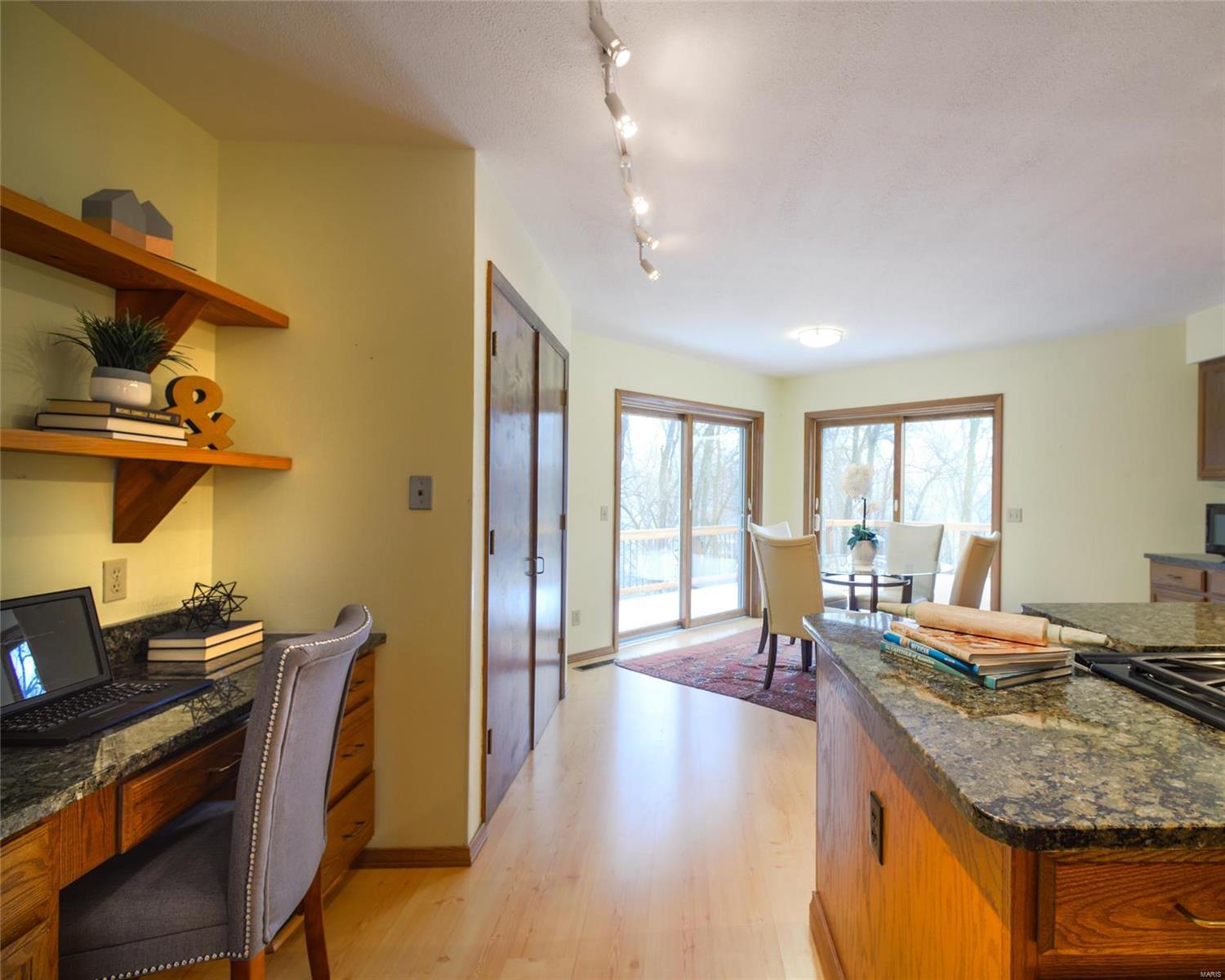 14895 Conway Road Chesterfield, MO 63017 - Photo 17 of 48 Gallery Image 17