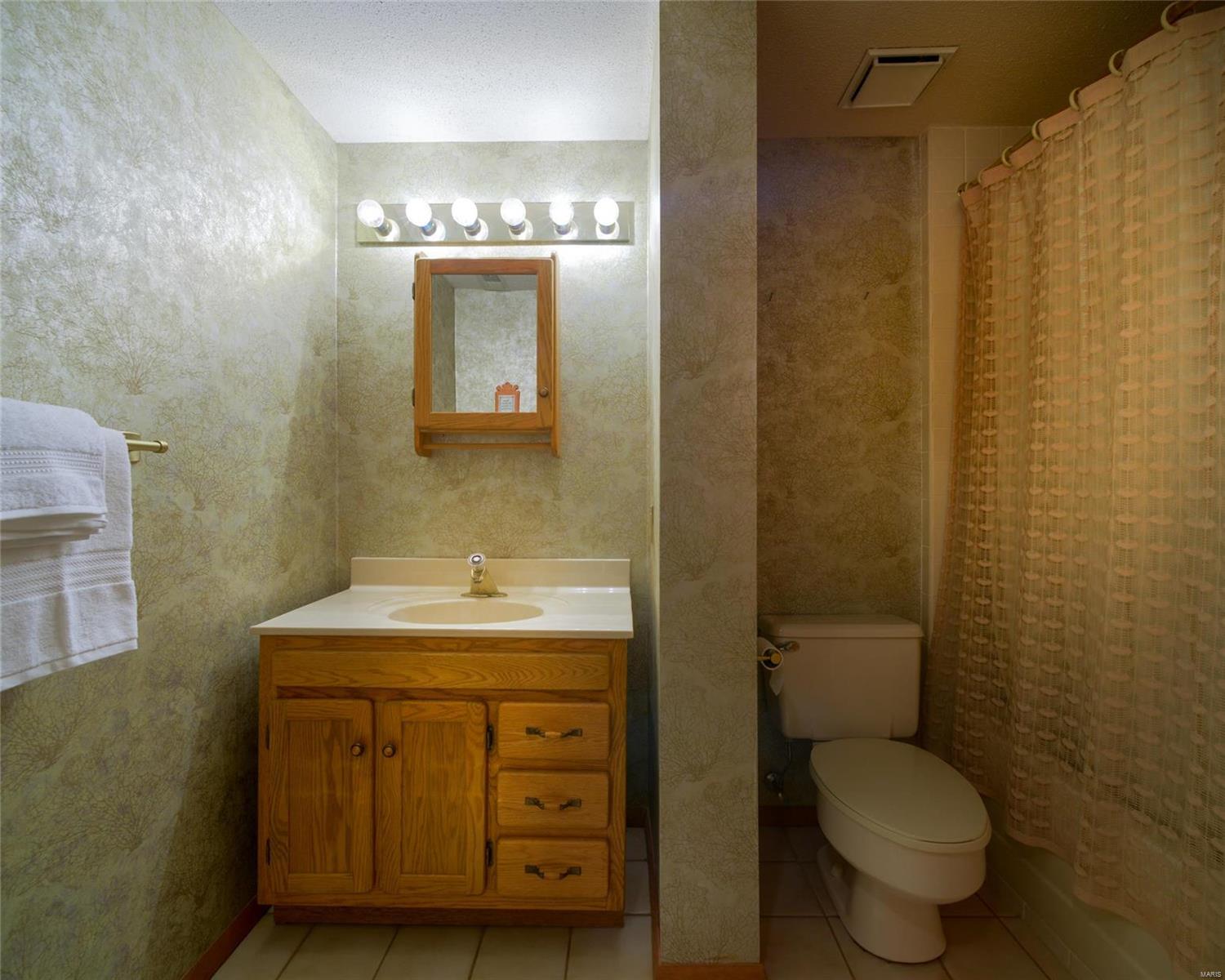 14895 Conway Road Chesterfield, MO 63017 - Photo 39 of 48 Gallery Image 39