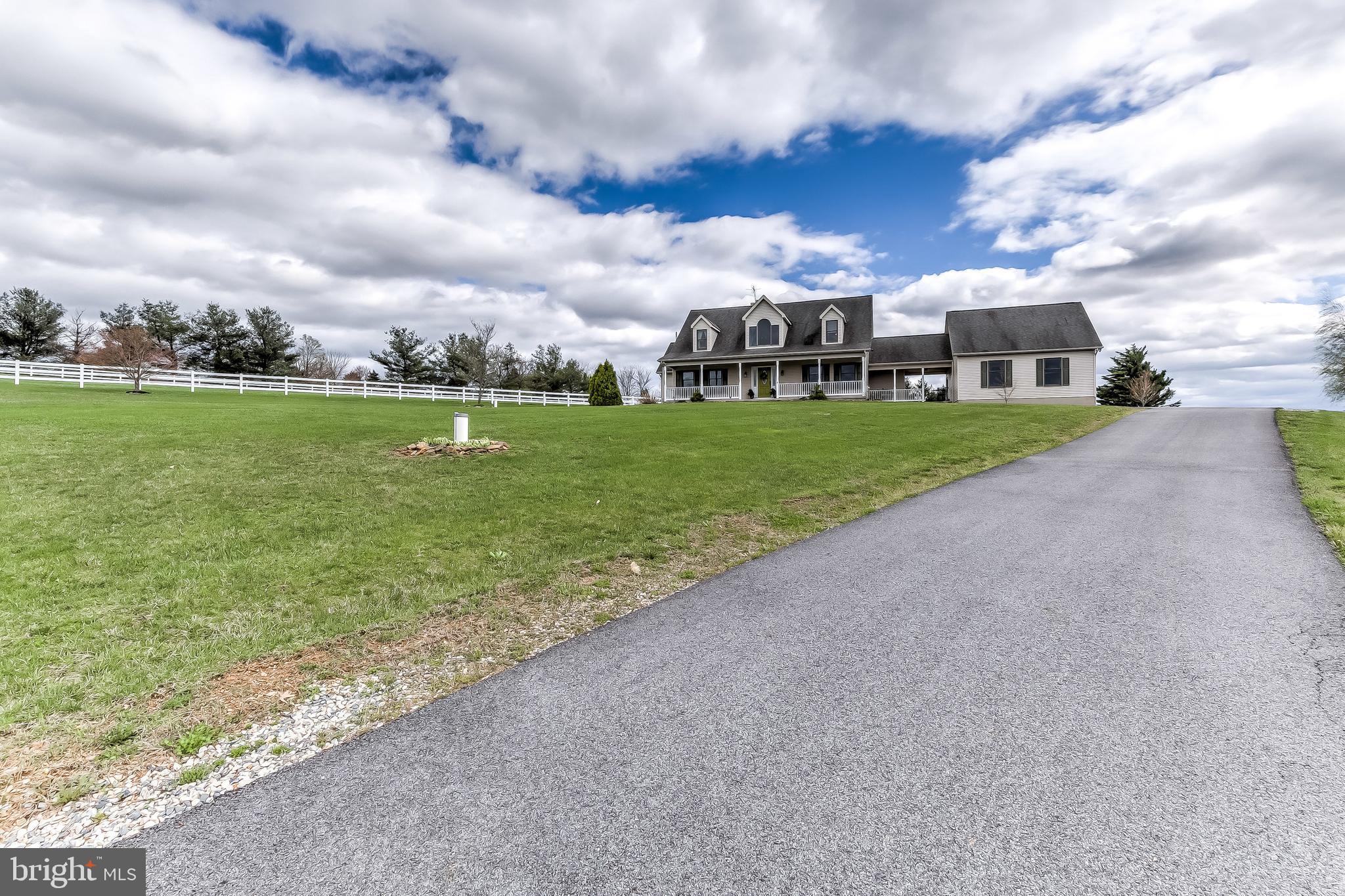 4852 Church Road Felton, PA 17322 - Photo 4 of 38