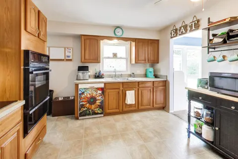 $379,000 | 345 East View Street, Lombard, IL 60148