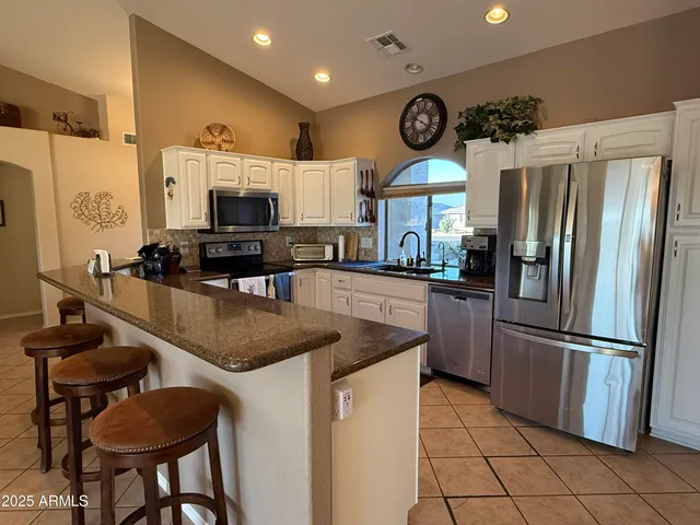 $2,600 | 11401 East Medina Avenue, Mesa, AZ 85209