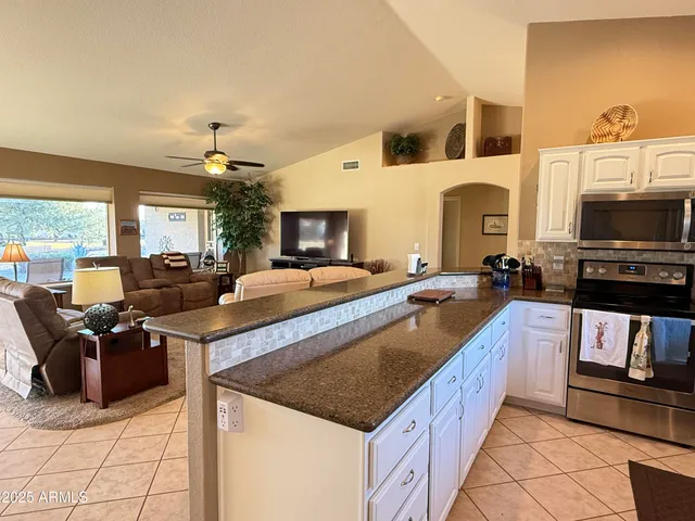 $2,600 | 11401 East Medina Avenue, Mesa, AZ 85209