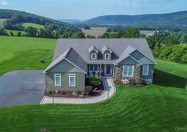 $769,900 | 1670 Highway 80, Cazenovia, NY 13122