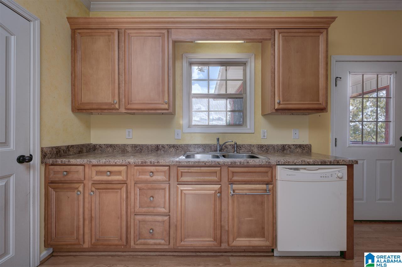 176 Ridgewood Drive Remlap, AL 35133 - Photo 2 of 31