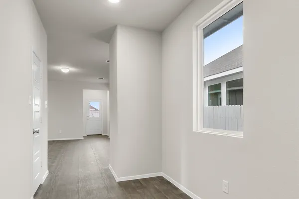 a view of empty room with window