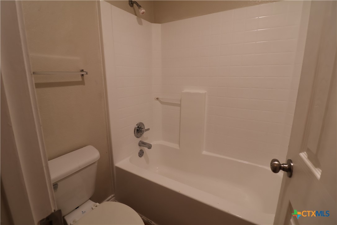 4707 Westcliff Road, Unit B Killeen, TX 76543 - Photo 12 of 21