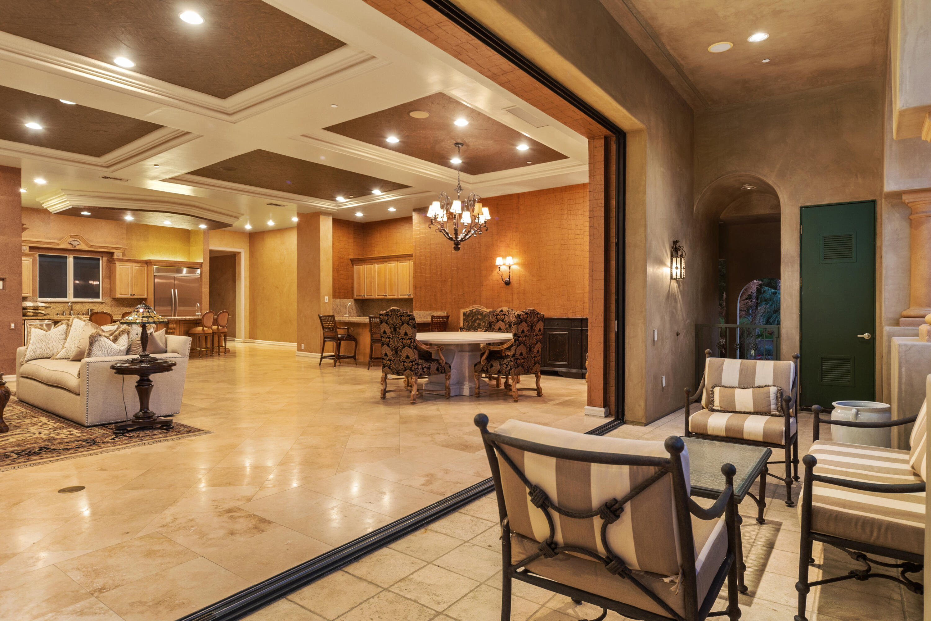 217 Via Veneto Rancho Mirage, CA 92270 - Photo 2 of 66 49_10550250_143899_143899-EI-149