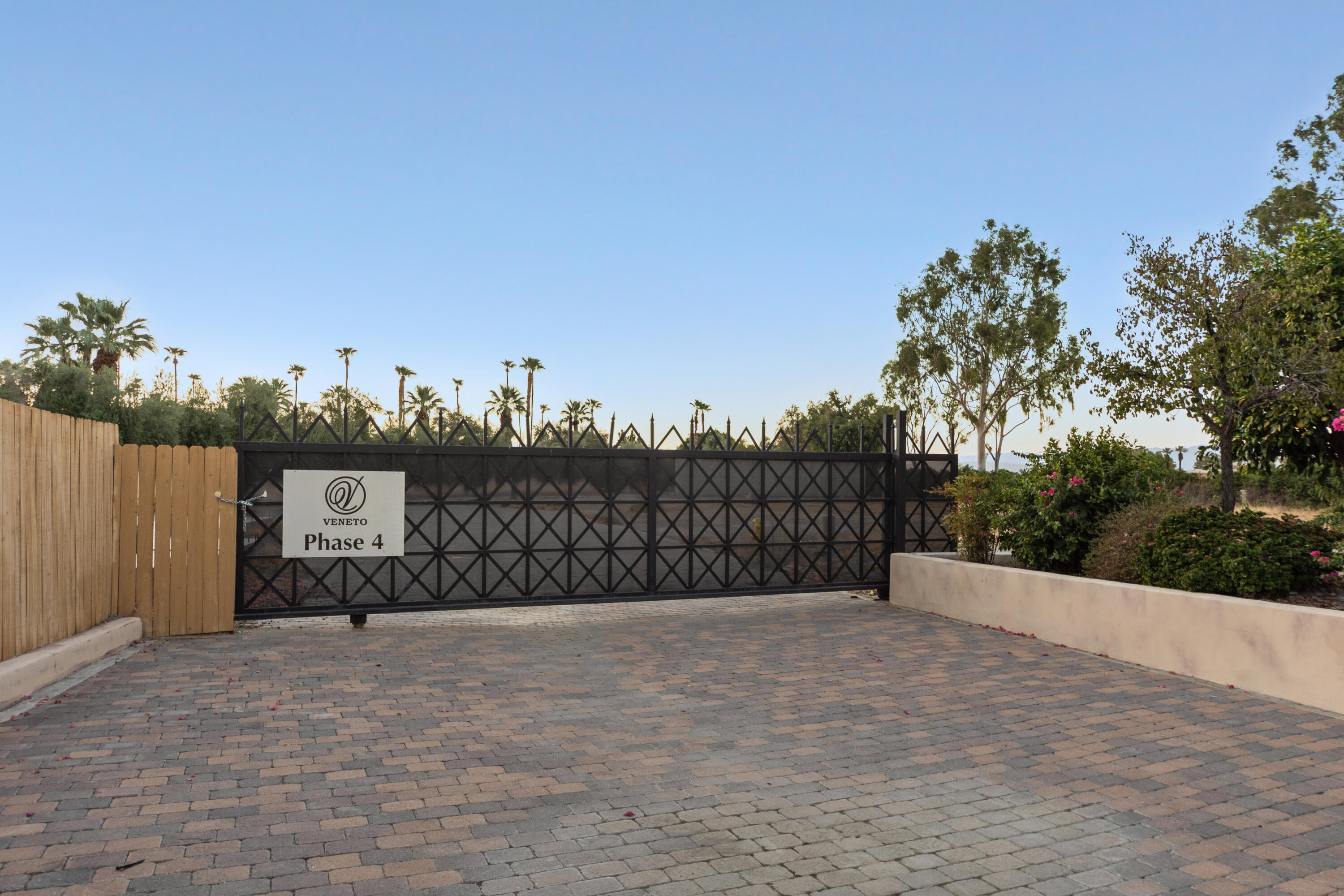217 Via Veneto Rancho Mirage, CA 92270 - Photo 65 of 66 64_10425575_139879_139879-EI-164
