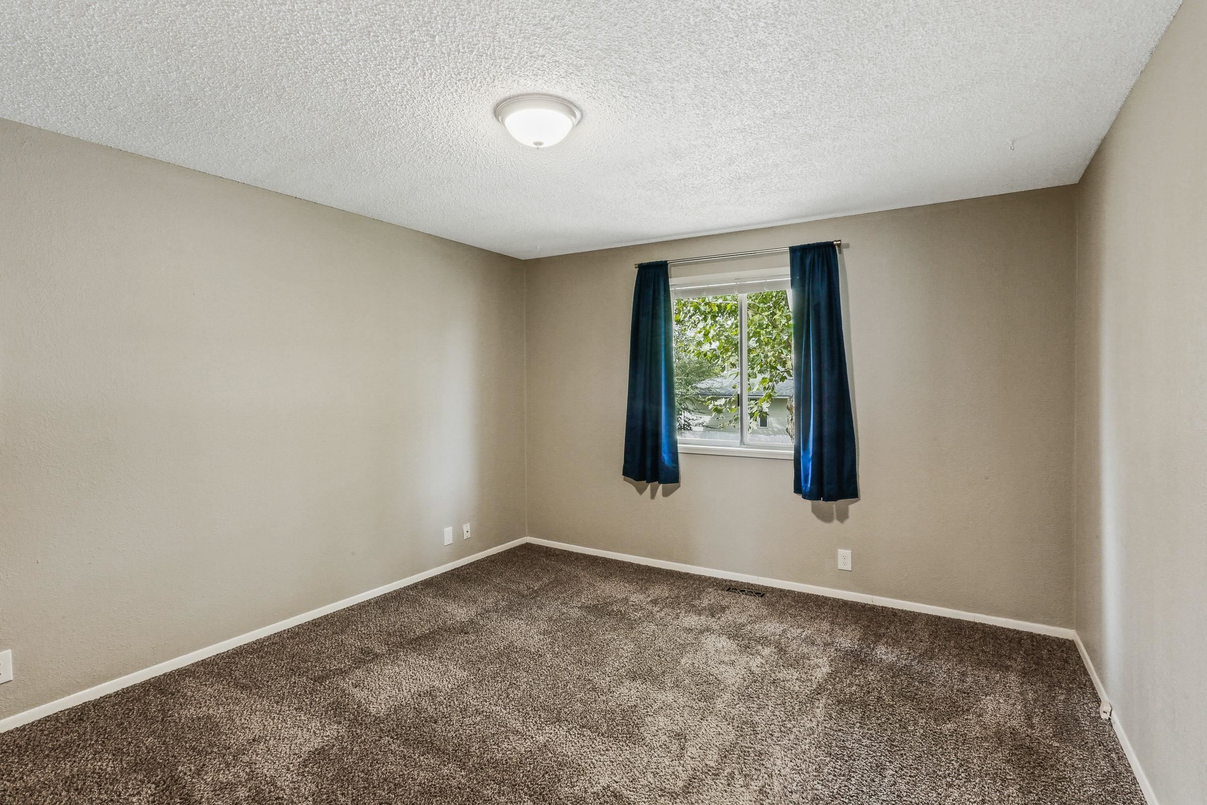 2303 South Myrtle Street Spokane, WA 99223 - Photo 13 of 28