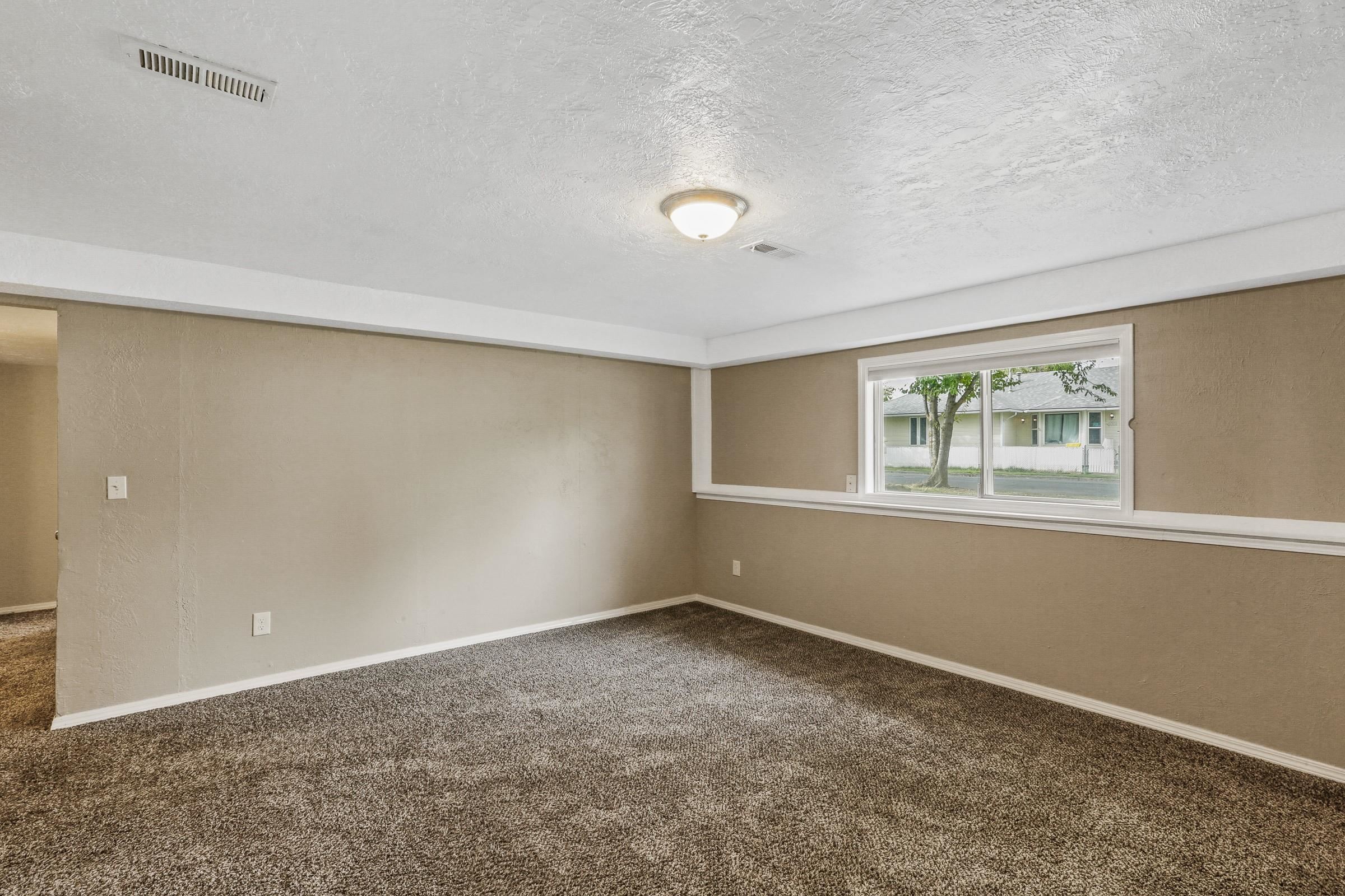 2303 South Myrtle Street Spokane, WA 99223 - Photo 17 of 28
