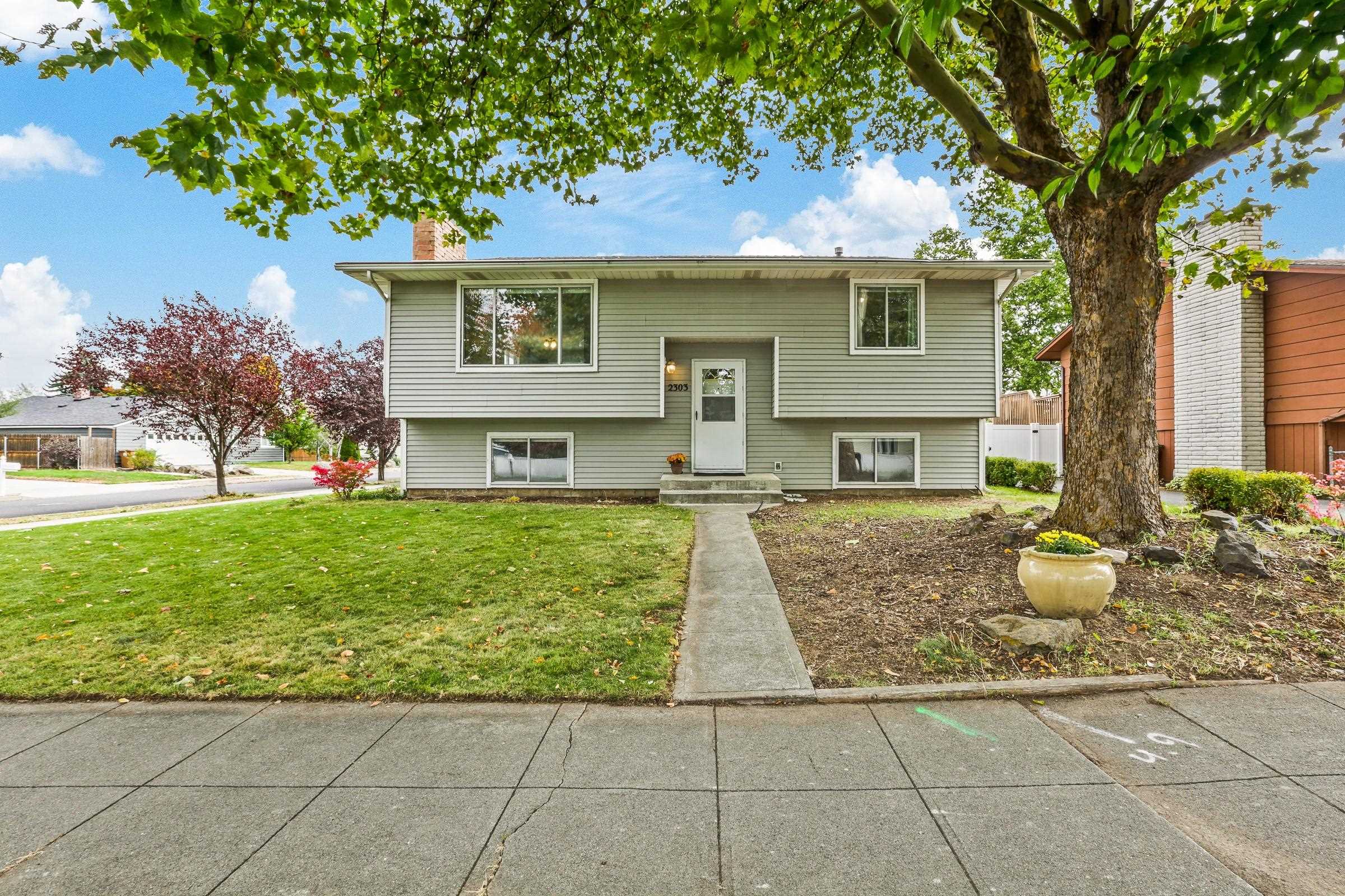 2303 South Myrtle Street Spokane, WA 99223 - Photo 2 of 28