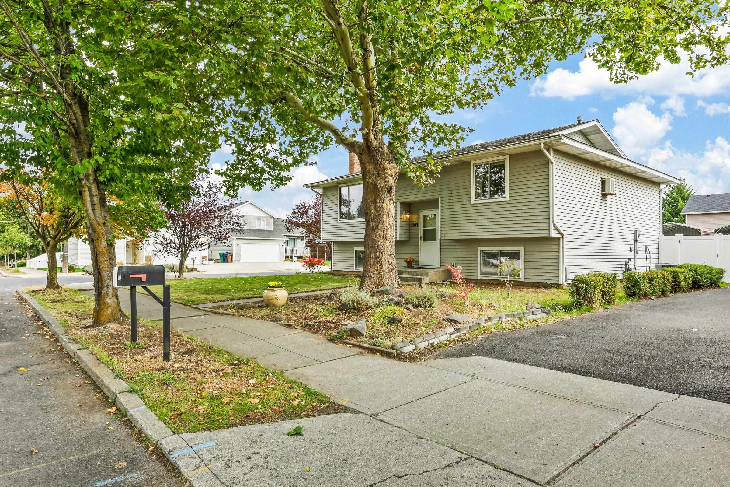 2303 South Myrtle Street Spokane, WA 99223 - Photo 3 of 28
