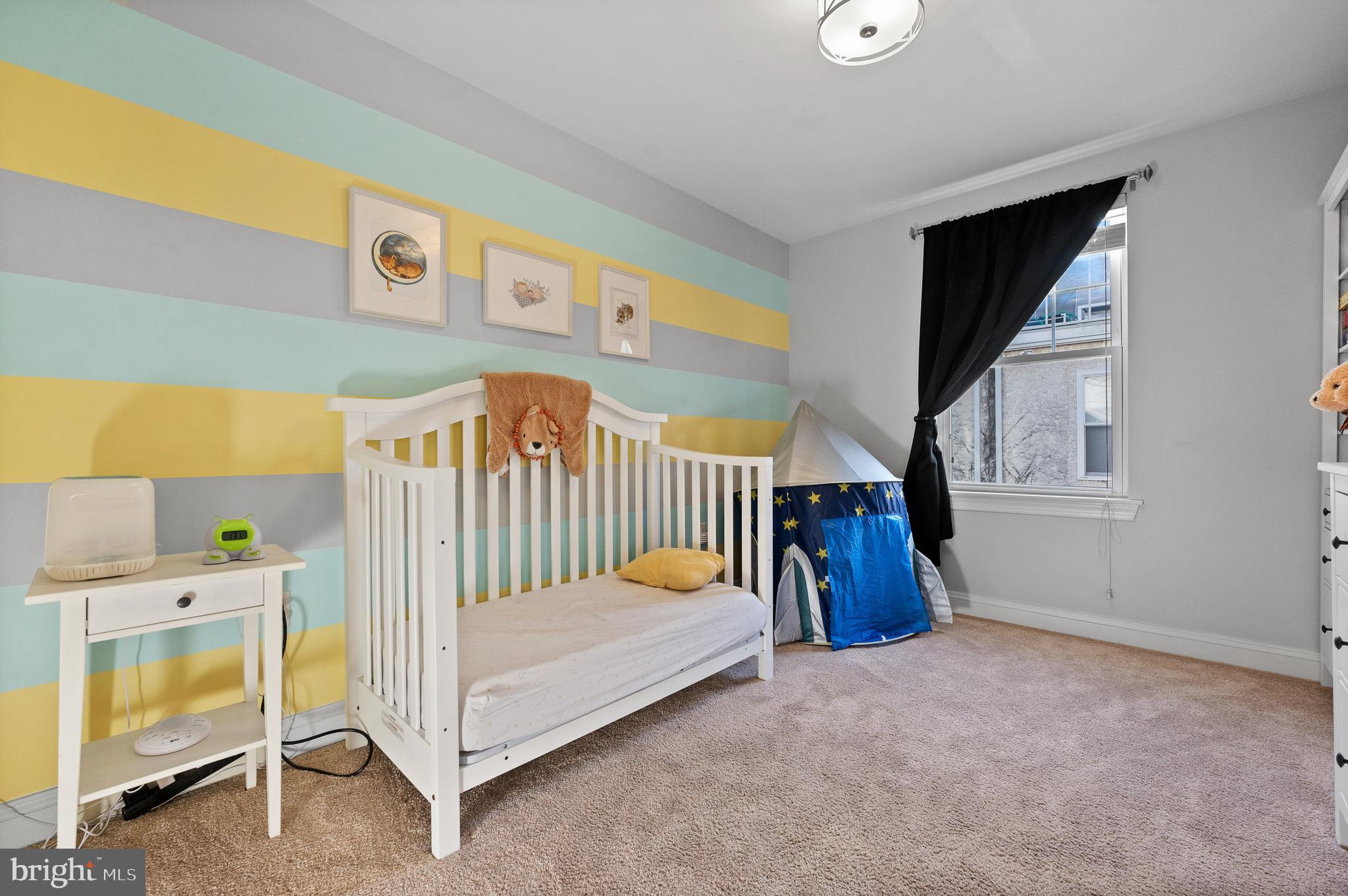 612 Queen Street Philadelphia, PA 19147 - Photo 28 of 40 Third Bedroom