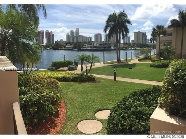 $6,000 | 19707 Turnberry Way, Unit 20L, Aventura, FL 33180