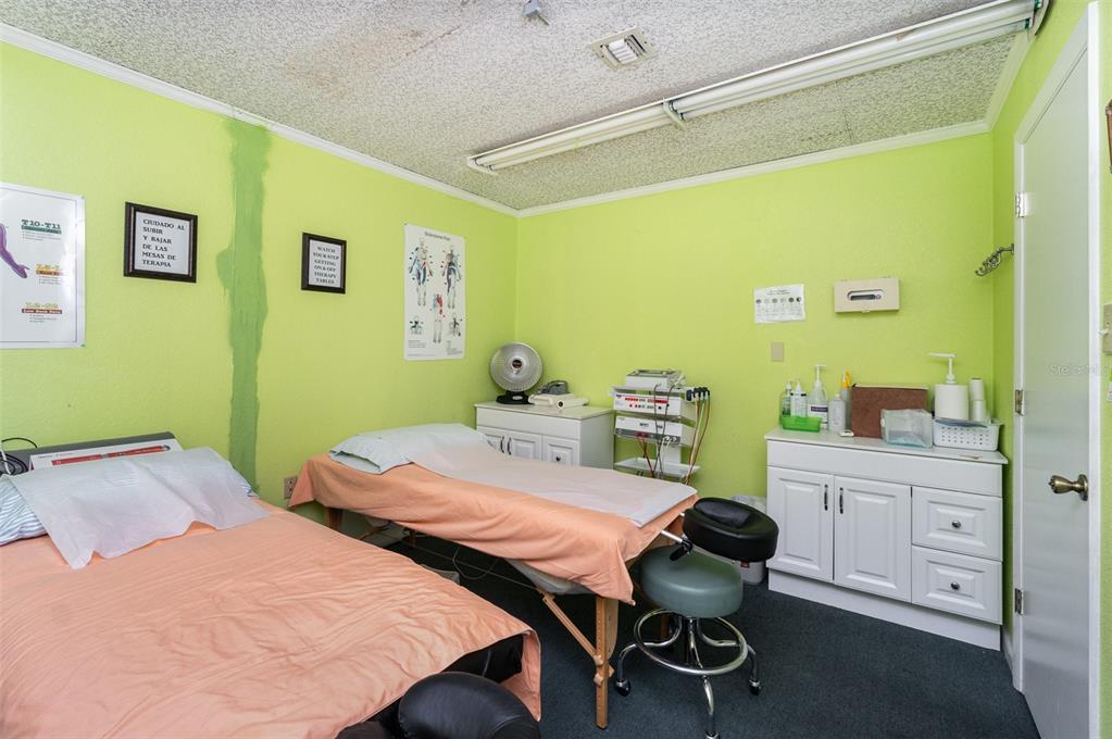 6005 Silver Star Road Orlando, FL 32808 - Photo 24 of 34