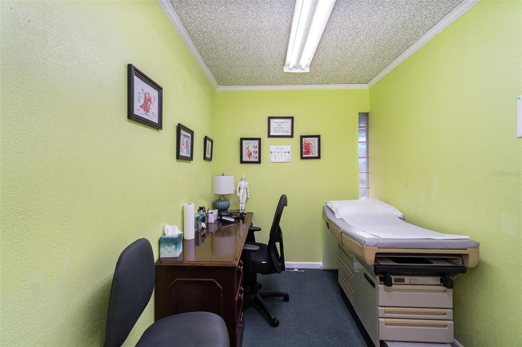 6005 Silver Star Road Orlando, FL 32808 - Photo 25 of 34