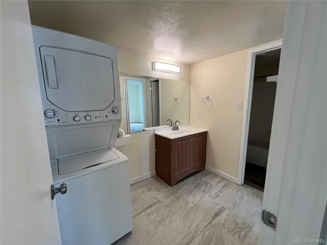 $179,900 | 9995 East Harvard Avenue, Unit 261, Denver, CO 80231