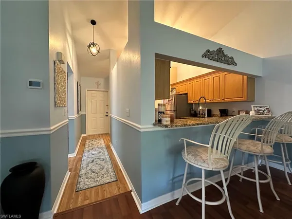 $3,800 | 241 Robin Hood Circle, Unit 204, Naples, FL 34104