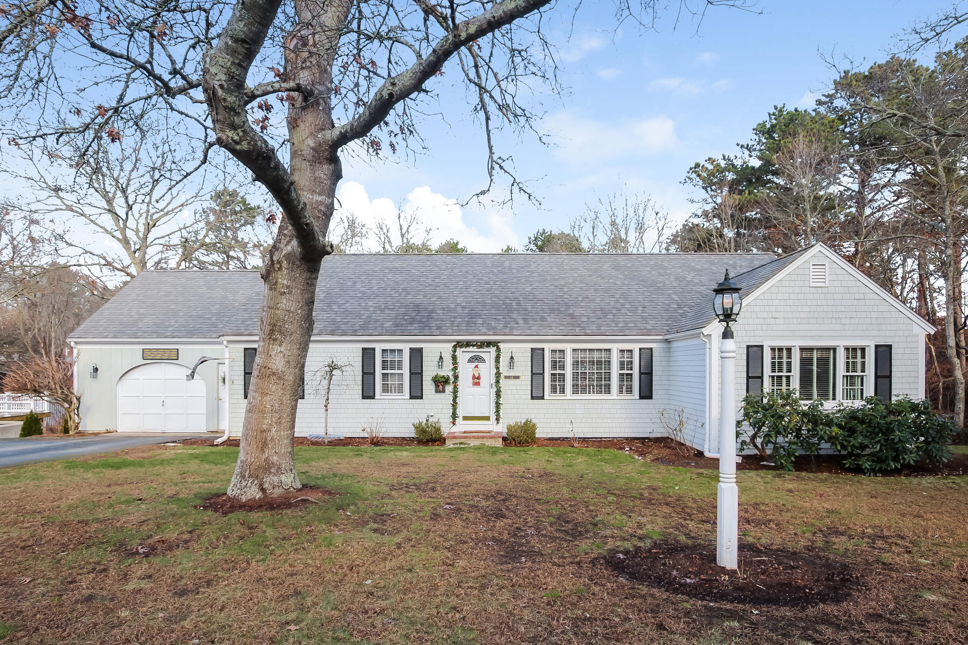 000-photo-front-view-6589644