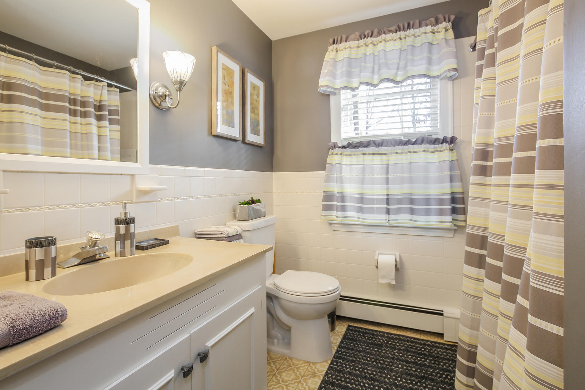 14 Gorham Lane Centerville, MA 02632 - Photo 16 of 28 015-photo-master-bathroom-6589638