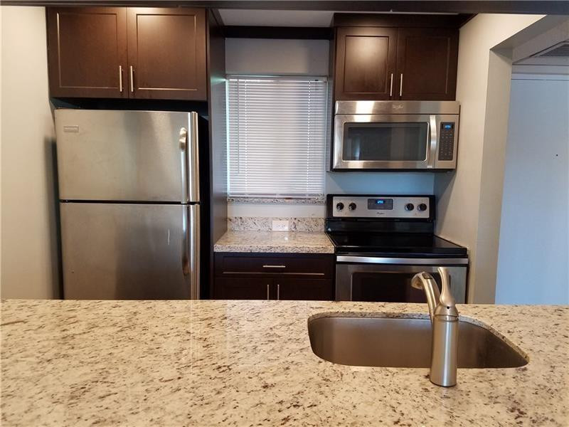 824 Southwest 9th St Circle, Unit 103 Boca Raton, FL 33486 - Photo 3 of 19 Photo 3