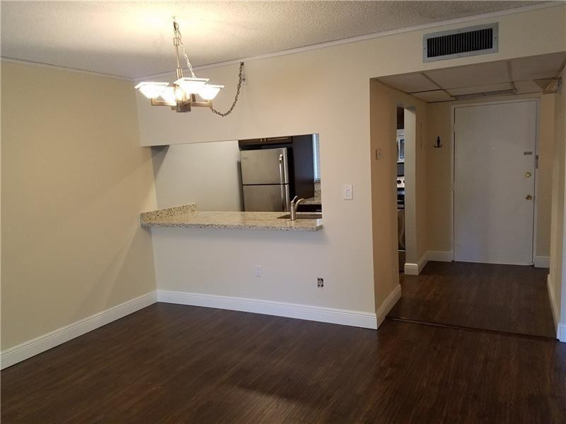 824 Southwest 9th St Circle, Unit 103 Boca Raton, FL 33486 - Photo 4 of 19 Photo 4