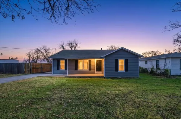 $1,750 | 418 Russell Street, White Settlement, TX 76108