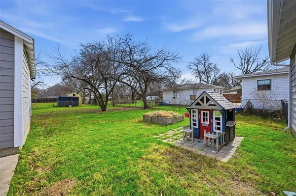 $1,750 | 418 Russell Street, White Settlement, TX 76108