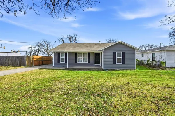 $1,750 | 418 Russell Street, White Settlement, TX 76108